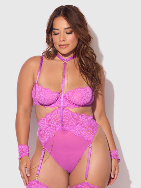 Ready to Please- Curvy Size Lace Teddy